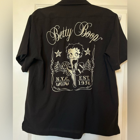 Betty Boop Dress Shirt - Picture 4 of 4